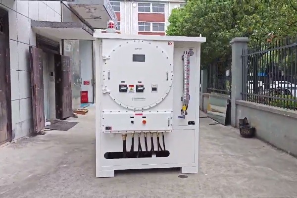 闪蒸工艺配套用防爆加热控温装置50℃~350℃现场实拍