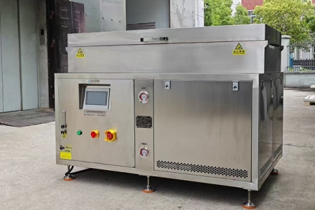 华人策略celue-152℃超低温淬火冷冻箱，极致低温技术开启工业冷冻新时代