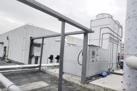 小型低温冷冻机工作原理、特点和使用方法