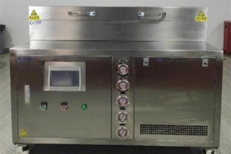 低温冷冻机用什么冷媒好？氨是常见选择！