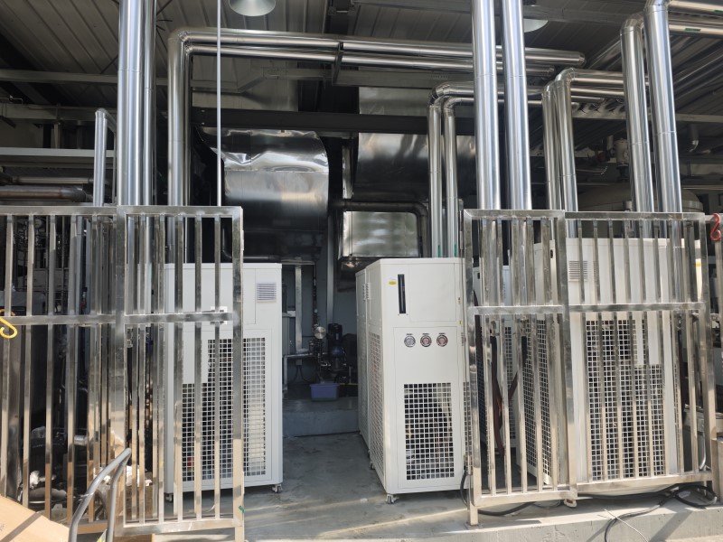 华人策略celue高低温控温系统设备实拍图2